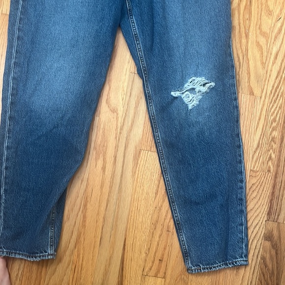 Levi’s 80s Mom Jean - Picture 4 of 5